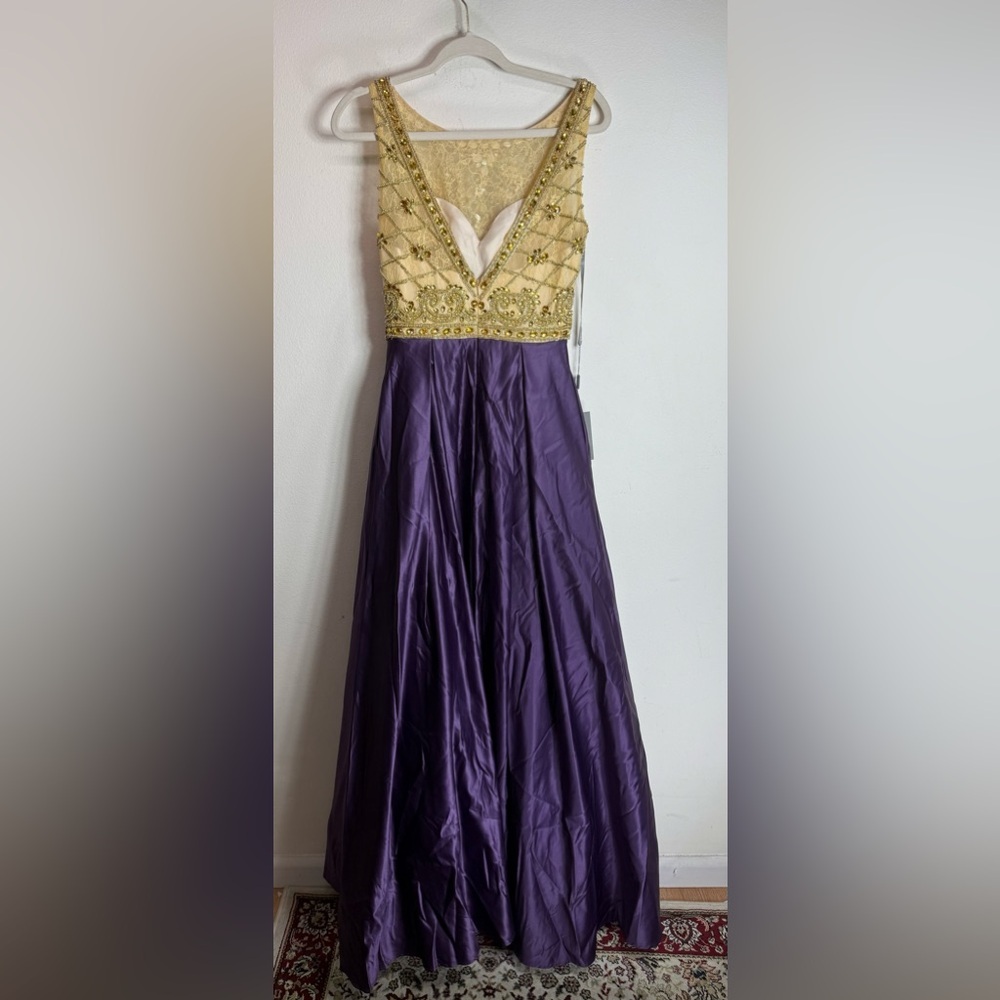(T4) LUCCI LU sequin embroidered prom or special occasion dress, size 6 - Picture 3 of 15